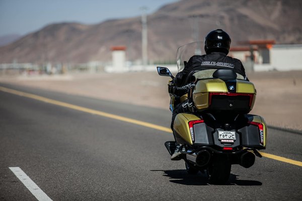 Préparez-vous pour les urgences : Guide ultime sur les gilets de sécurité et premiers secours